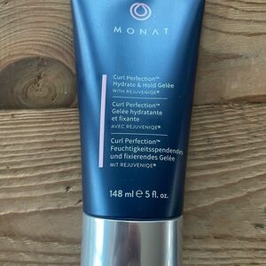 Monat Curl Perfection Hydrate & Hold Gelée